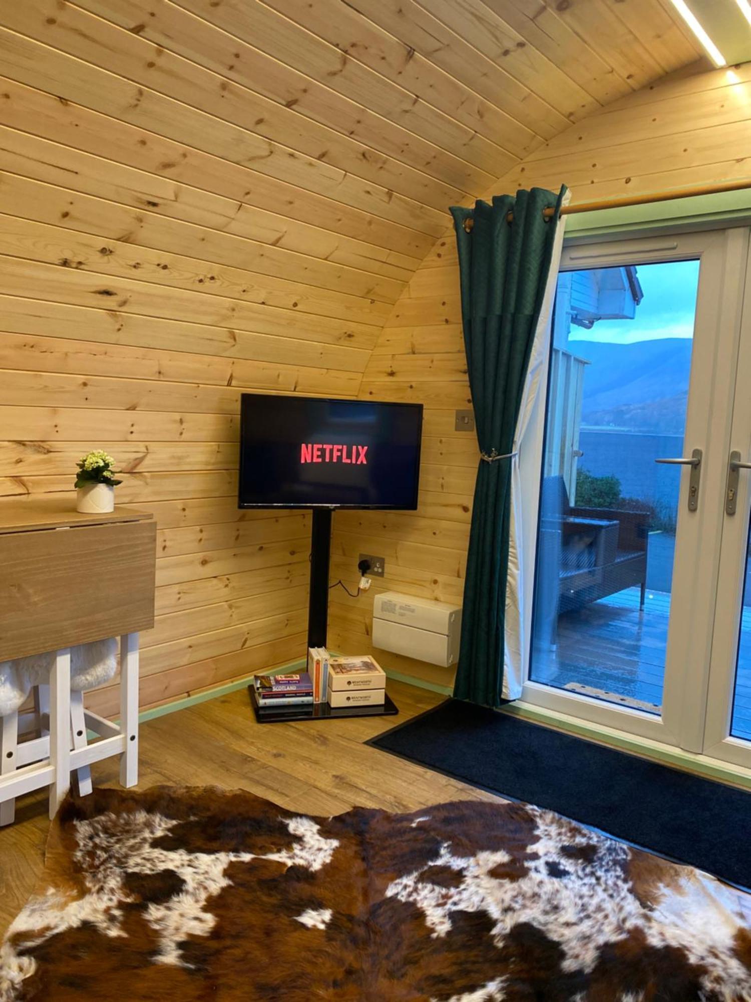Seaview Lodges At Torlinnhe Fort William Bagian luar foto